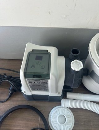 Depuradora Intex Gris y Blanca