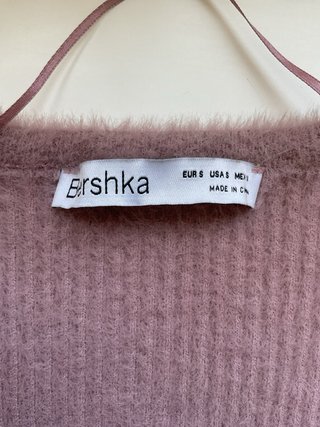Jersey/Camiseta de Bershka rosa con pelito