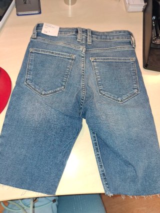 Bermuda vaquera Mango Talla 34