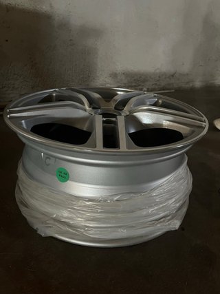 Llanta nueva sin usar
