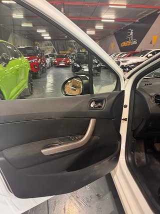 Peugeot 307 statiom wagon 2014