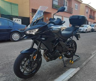 Kawasaki Versys 650 A2 Negra