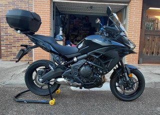 Kawasaki Versys 650 A2 Negra