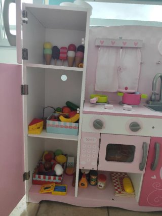 Cocina de madera infantil con accesorios