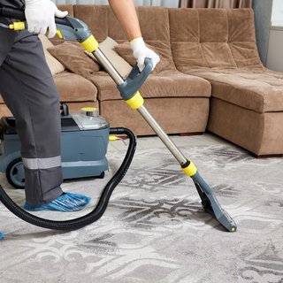 Se necesita persona para limpieza de piso a fondo