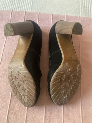 Zapato tacón ante negro