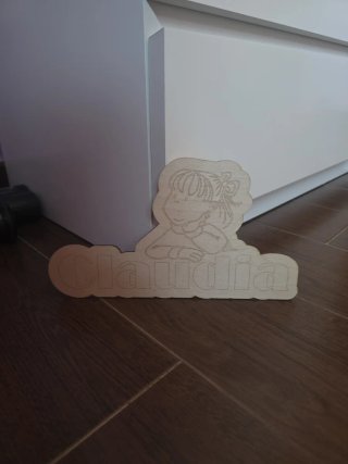 Nombre madera personalizado niña