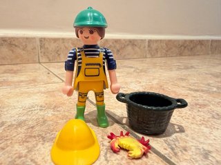 Playmobil pescador con cangrejo y cubo
