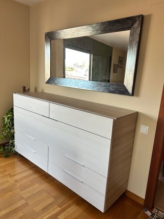 Comedor completo: librería, bufete y mesa