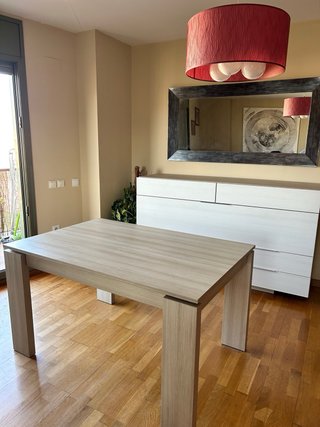 Comedor completo: librería, bufete y mesa