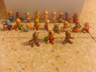 21 Mini Figuras Bebés Coleccionables
