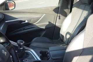 PEUGEOT 5008 1.5 BlueHDi SS Allure