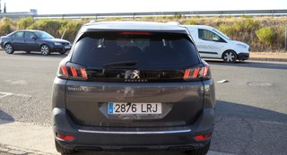 PEUGEOT 5008 1.5 BlueHDi SS Allure