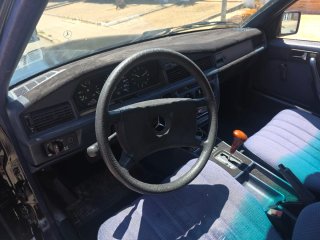 Mercedes-Benz 190e 1982