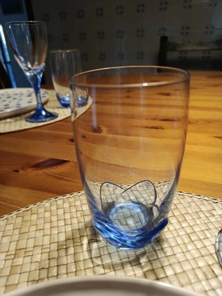 Juego copas y vasos de cristal transparente/azul
