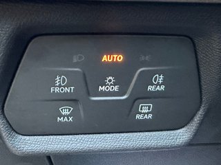 Seat Nuevo León SP 1.4 e-Hybrid DSG S&S Xcellence Go L