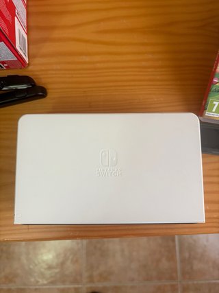 Nintendo Switch OLED Bianca + Accessori + Giochi