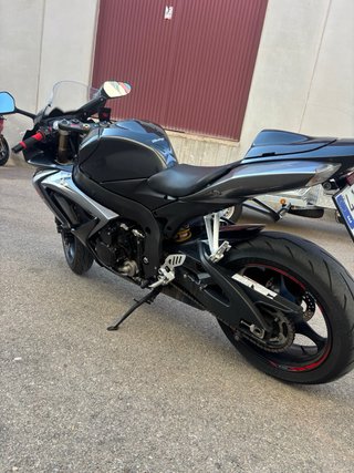 Suzuki GSXR 600 K7 - 51.000 km