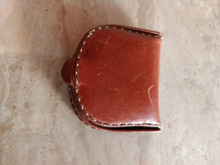Monedero de cuero taurino