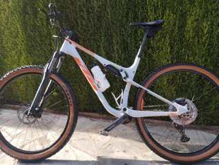 Bicicleta KTM Carbono Ruedas 29