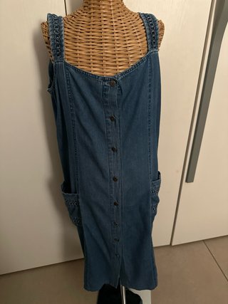 Abito in denim con bottoni