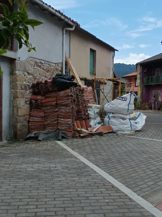 Tejas de cerámica en buen estado