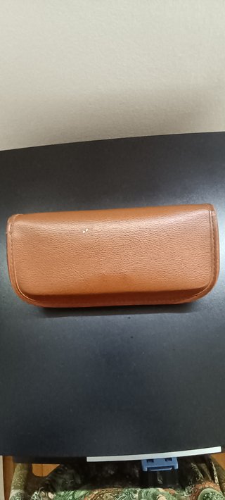 Custodia per occhiali marrone