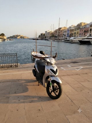 Alquiler Moto SUZUKI 125