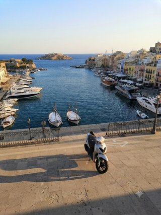 Alquiler Moto SUZUKI 125
