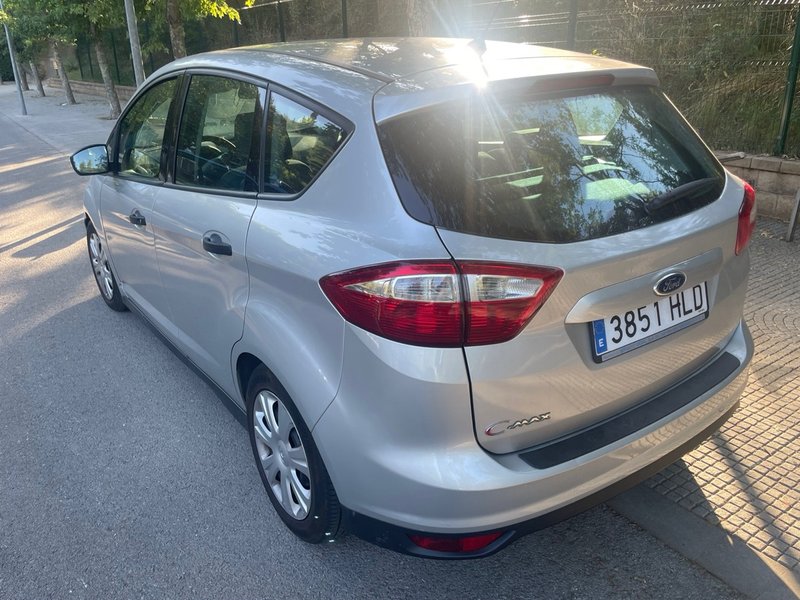 Ford C-MAX 2012 - foto 1