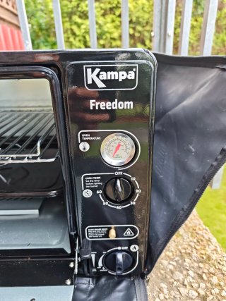 Horno Portátil Kampa Freedom Camper