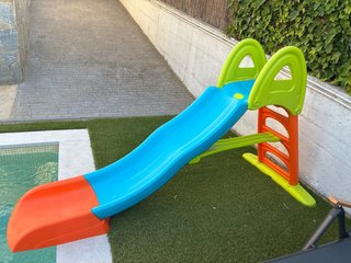 Tobogán Feber para Piscina o Jardín