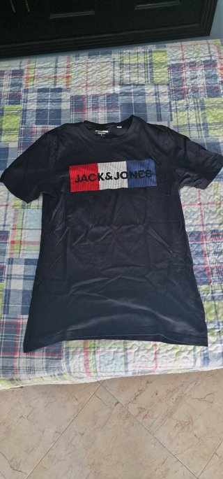 Camiseta Jack & Jones Negra con Logo Multicolor