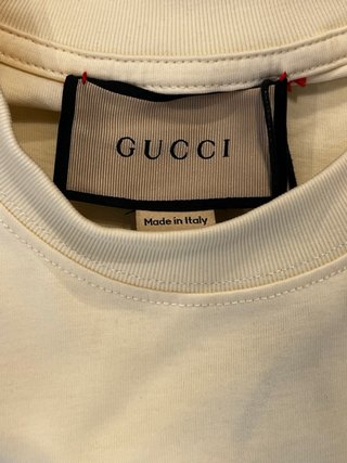 Camiseta Gucci perro con auriculares Beige