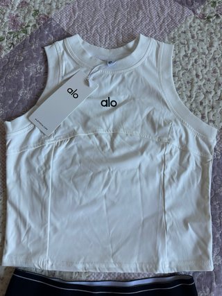 Alo Yoga Conjunto Top y Falda Talla S Blanco