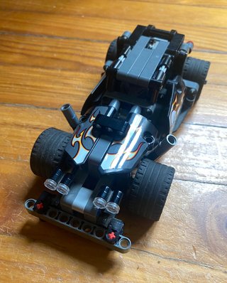 LEGO Technic Fuga ad Alta Velocità + Figura Ninjago