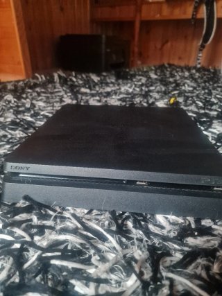 Ps4 Slim negra