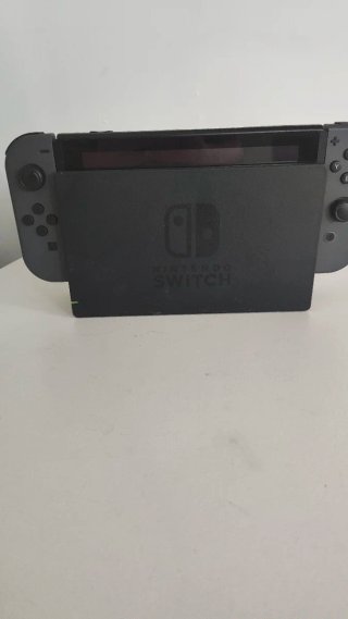 Nintendo Switch Negra Gris con 5 juegos