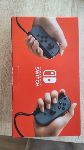 Nintendo Switch Negra Gris con 5 juegos