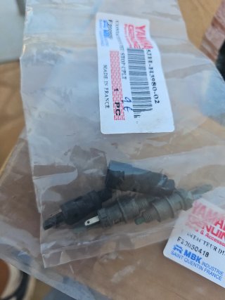 Cable y sensor luz de freno Yamaha SJH-H3980-02