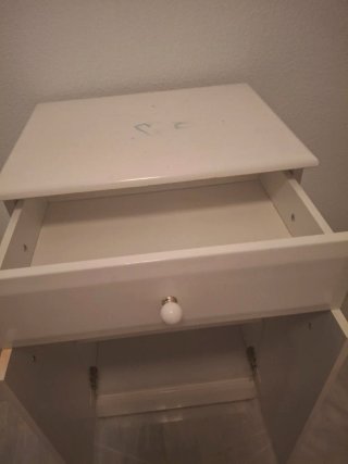 Mueble de baño blanco