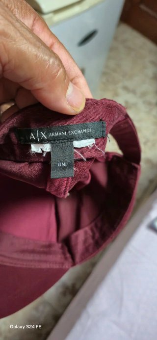 Gorra Armani Exchange AX Roja