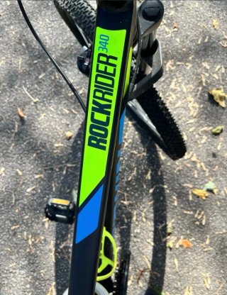 Bicicleta BTWIN RockRider rueda 26" Negra y Azul.