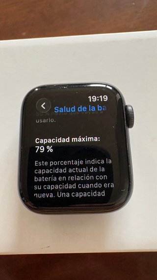 Apple Watch S6 40mm Grigio Siderale con cinturino nuovo
