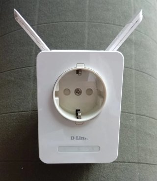 Repetidor WiFi D-Link + Cable Ethernet Apantallado