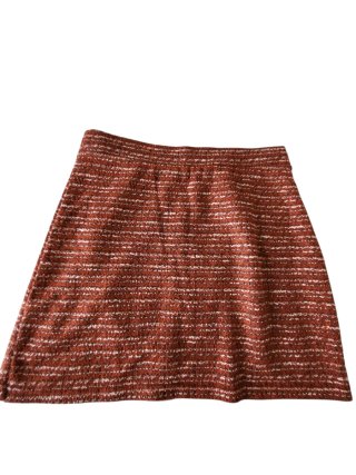 Falda cruzada señora naranja, rojo y blanco.