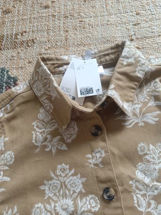 Chaqueta flores beige