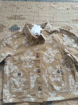 Chaqueta flores beige