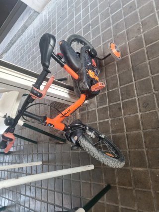 Bicicleta infantil Btwin naranja