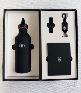 Caja bienvenida de Toyota